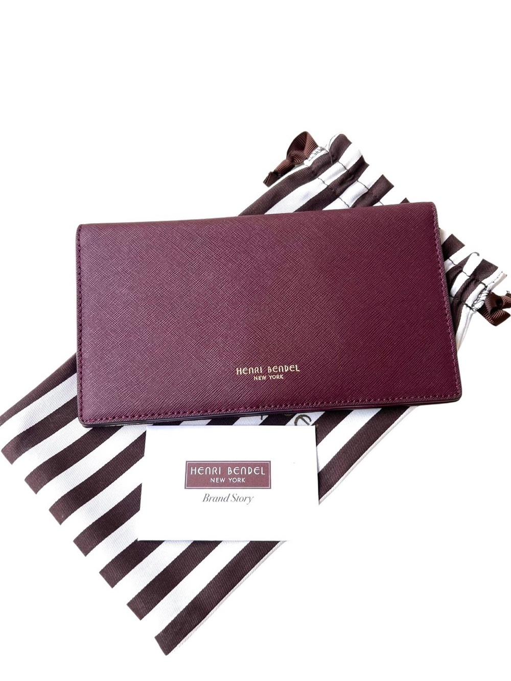 Henri Bendel New York Burgundy Leather Wallet NWT Dust Bag Included